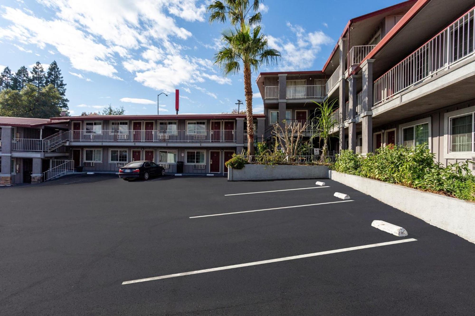Red Roof Inn Redding Kültér fotó