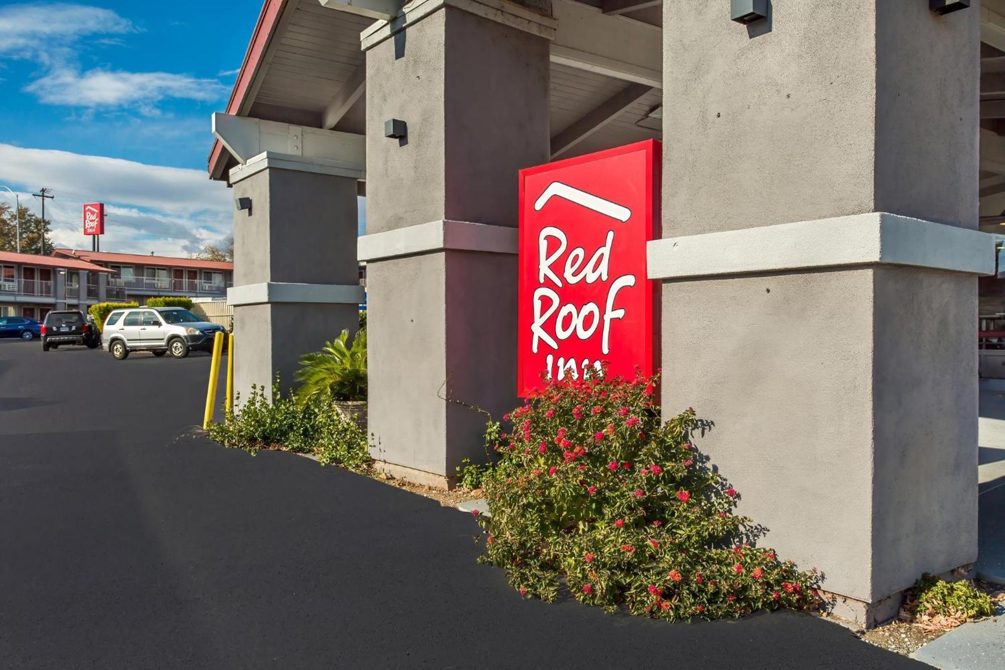 Red Roof Inn Redding Kültér fotó